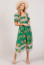 Load image into Gallery viewer, Green Printed Smocked Short Sleeve Midi Dress