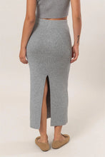 Load image into Gallery viewer, Ribbed Knit Midi Skirt