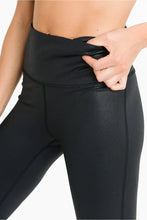 Load image into Gallery viewer, Black High Waist Foil Leggings